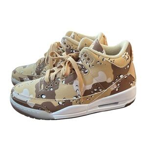 Nike Jordan Desert Camo Sneakers - Tan & Brown Women’s Size: 8.5 NWT no box